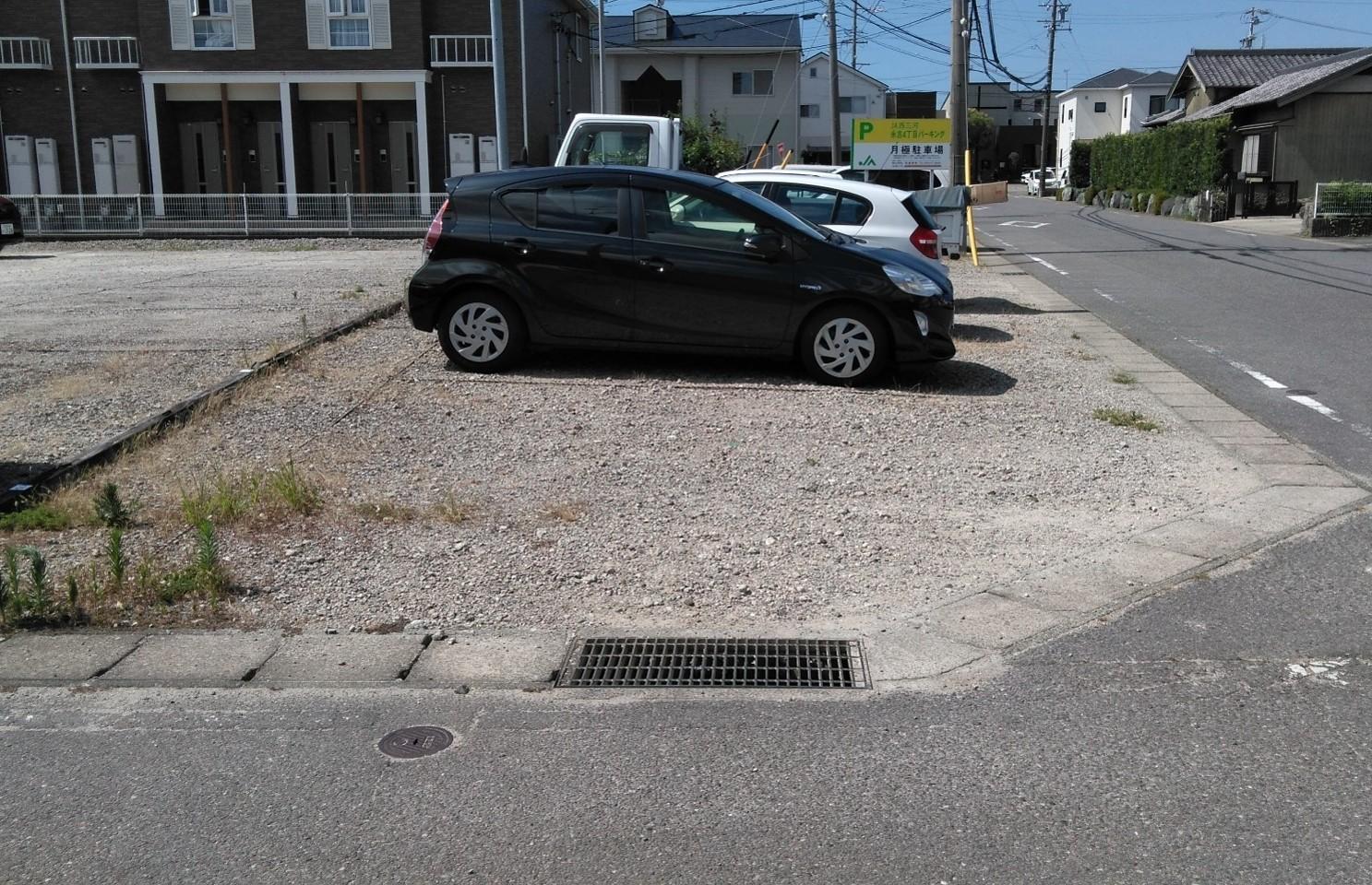 永吉4丁目パーキングの外観・駐車場イメージ1枚目