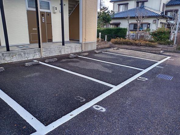 シュン(25270)の外観・駐車場イメージ1枚目