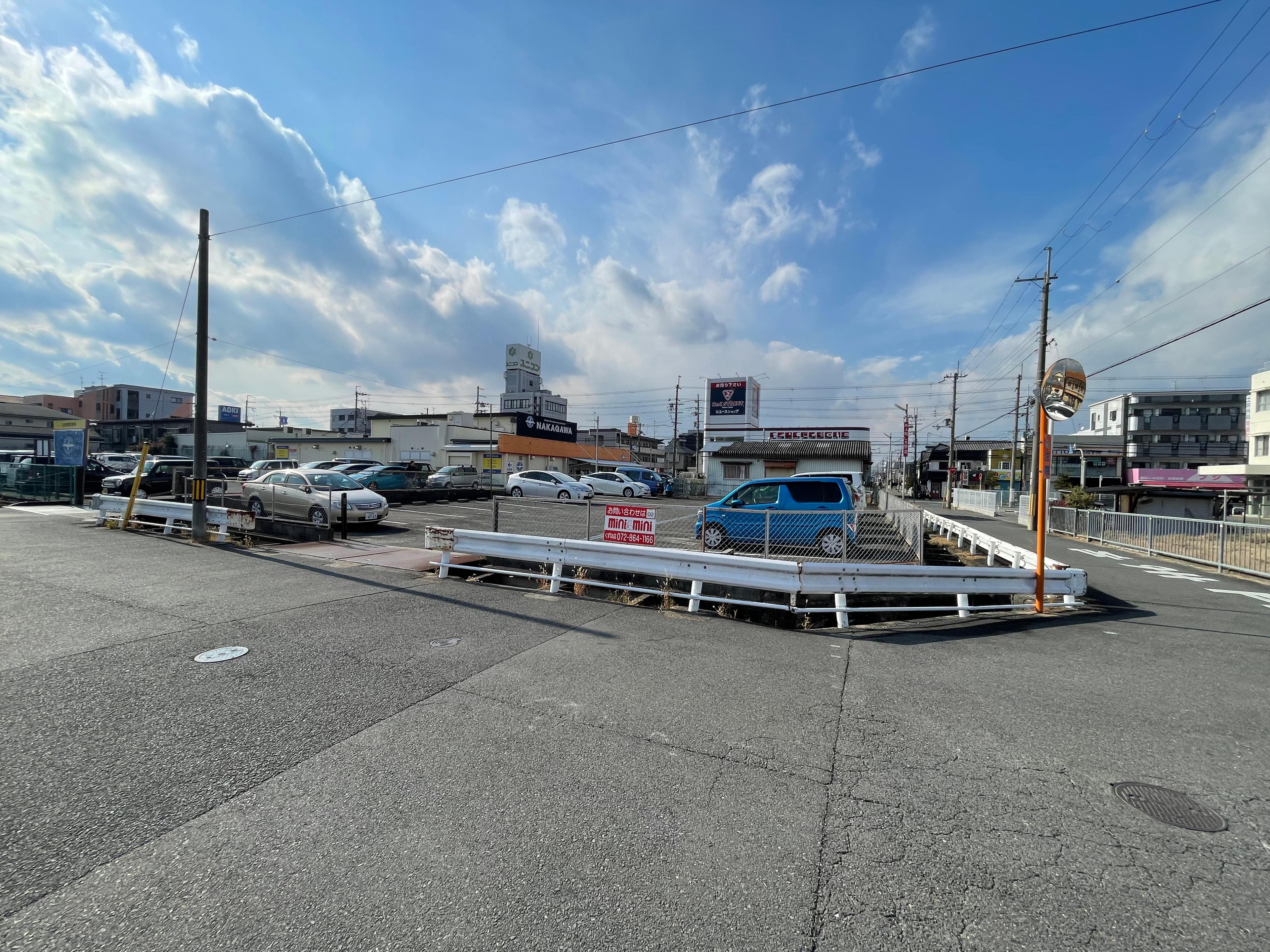 奥井ガレージの外観・駐車場イメージ1枚目