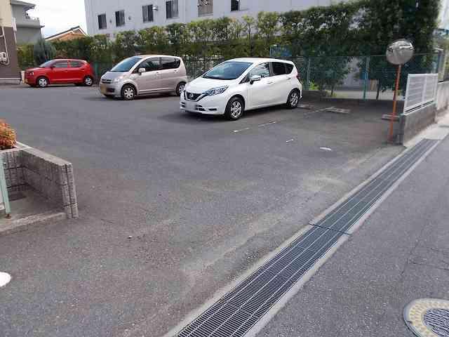 GOLD COIN(23877)の外観・駐車場イメージ1枚目