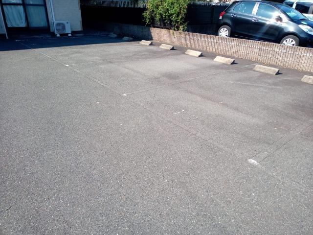 白鳥(33162)の外観・駐車場イメージ1枚目