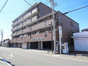 レユシール谷村三番館の駐車場