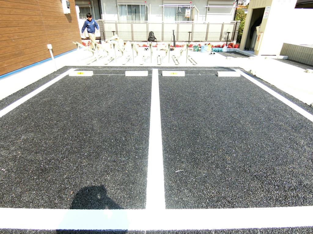 リブリ・La vie en rose駐車場の外観・駐車場イメージ1枚目