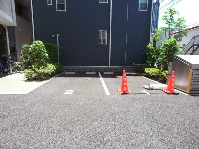 リブリ・First駐車場の外観・駐車場イメージ2枚目