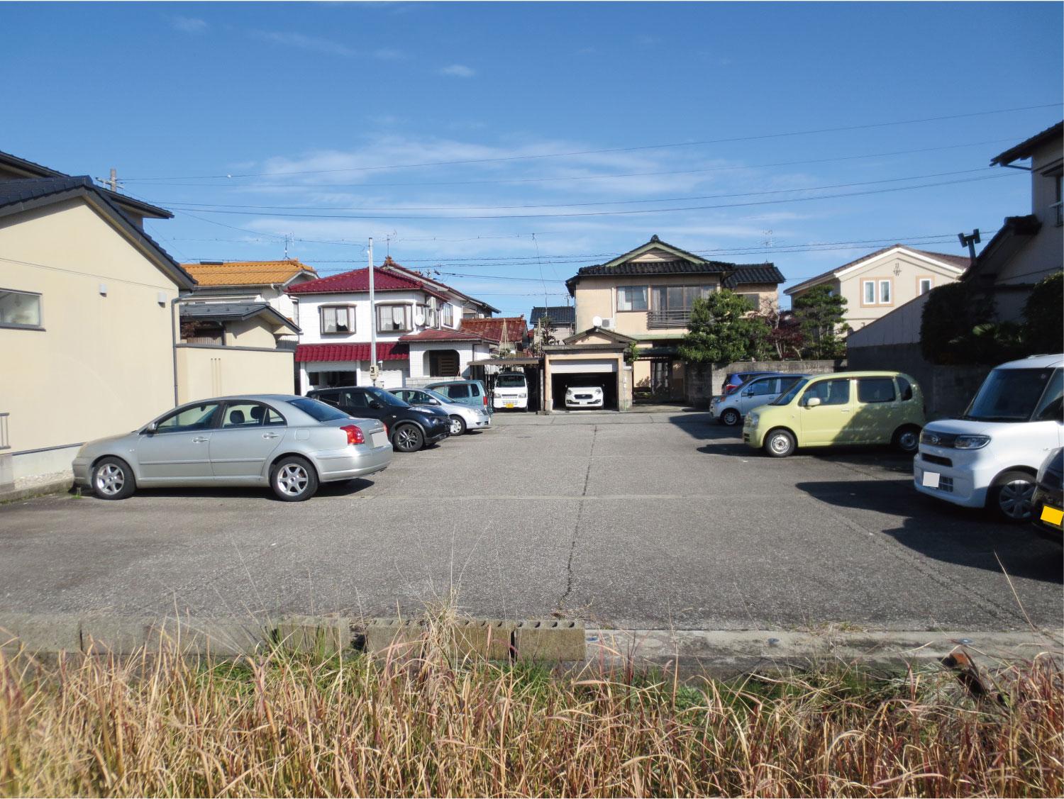 長江新町1丁目月極駐車場の外観・駐車場イメージ2枚目