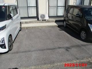 ウィング4(25812)の外観・駐車場イメージ1枚目