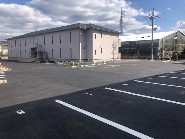 パーキングリアンの外観・駐車場イメージ2枚目