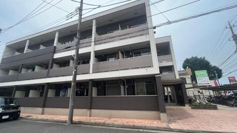 アンド・イーの外観・駐車場イメージ1枚目