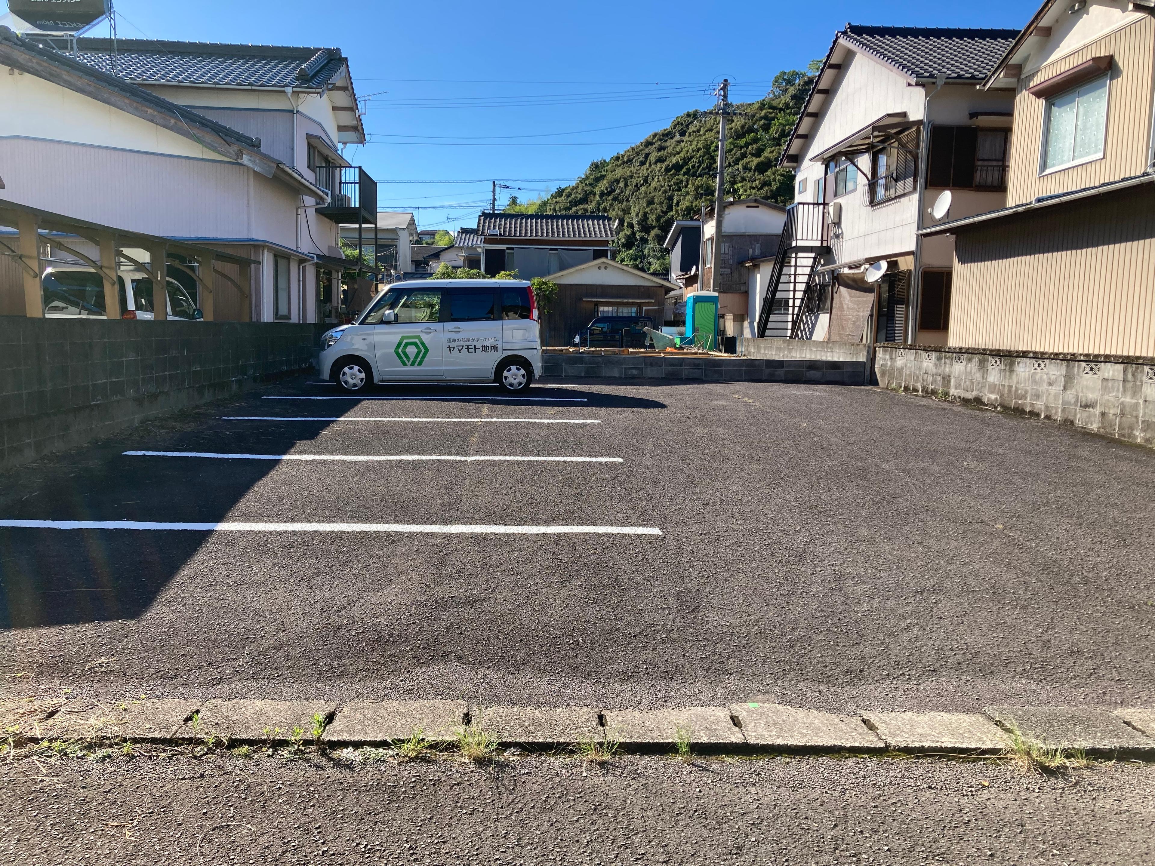しまんとパーキング赤松町7892番15の外観・駐車場イメージ2枚目