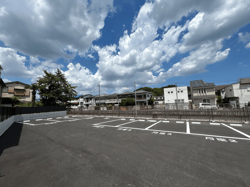 調布緑ケ丘1丁目の外観・駐車場イメージ2枚目