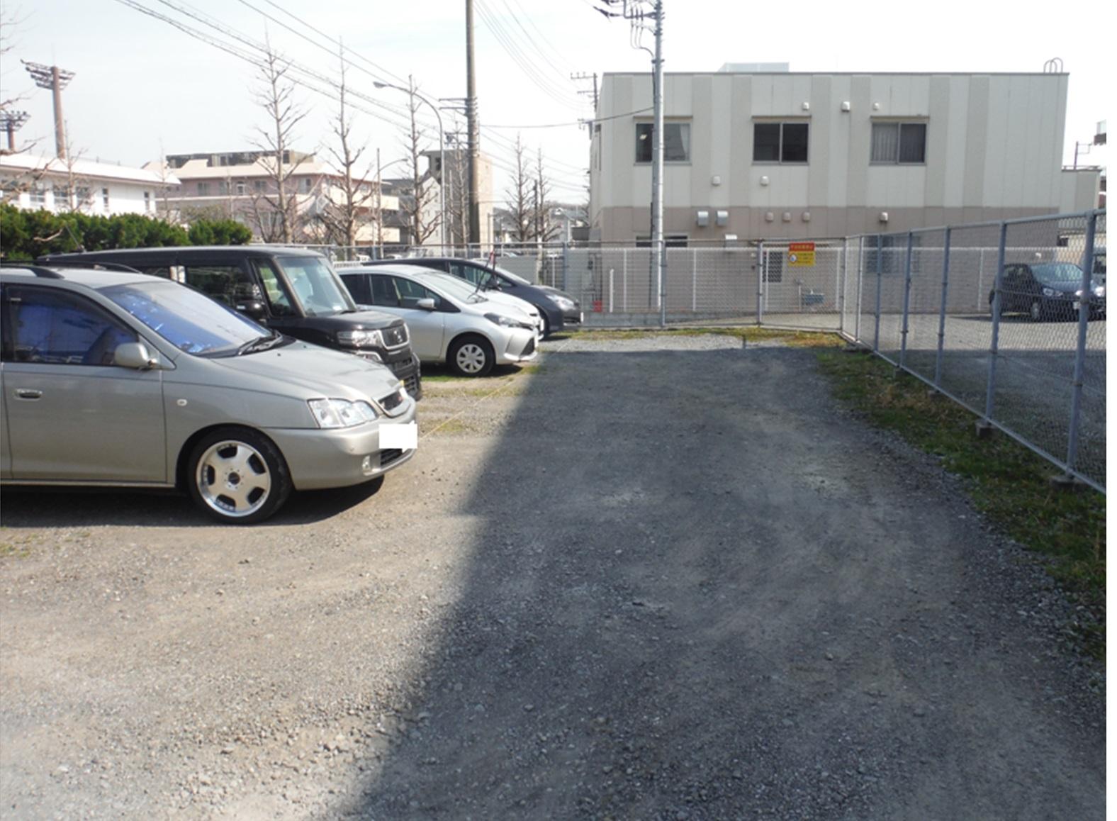 杉田駐車場の外観・駐車場イメージ2枚目