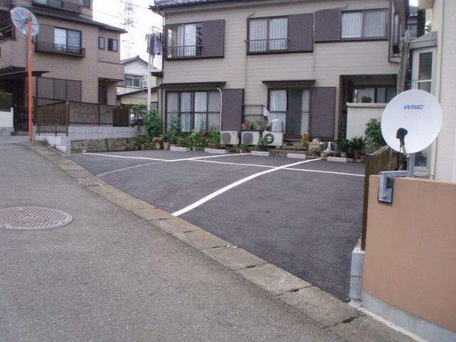 エムアイパーキングの外観・駐車場イメージ3枚目