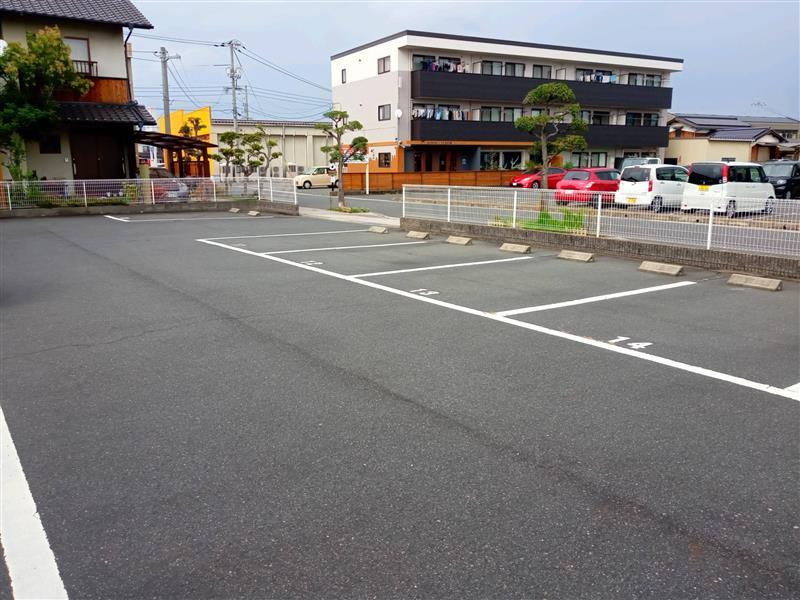 マユリカⅢ(20595)の外観・駐車場イメージ3枚目