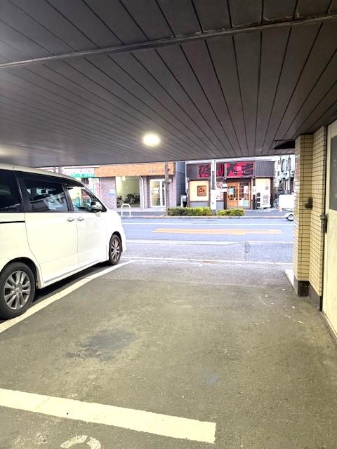 保木間みどりビルⅠ駐車場の外観・駐車場イメージ2枚目