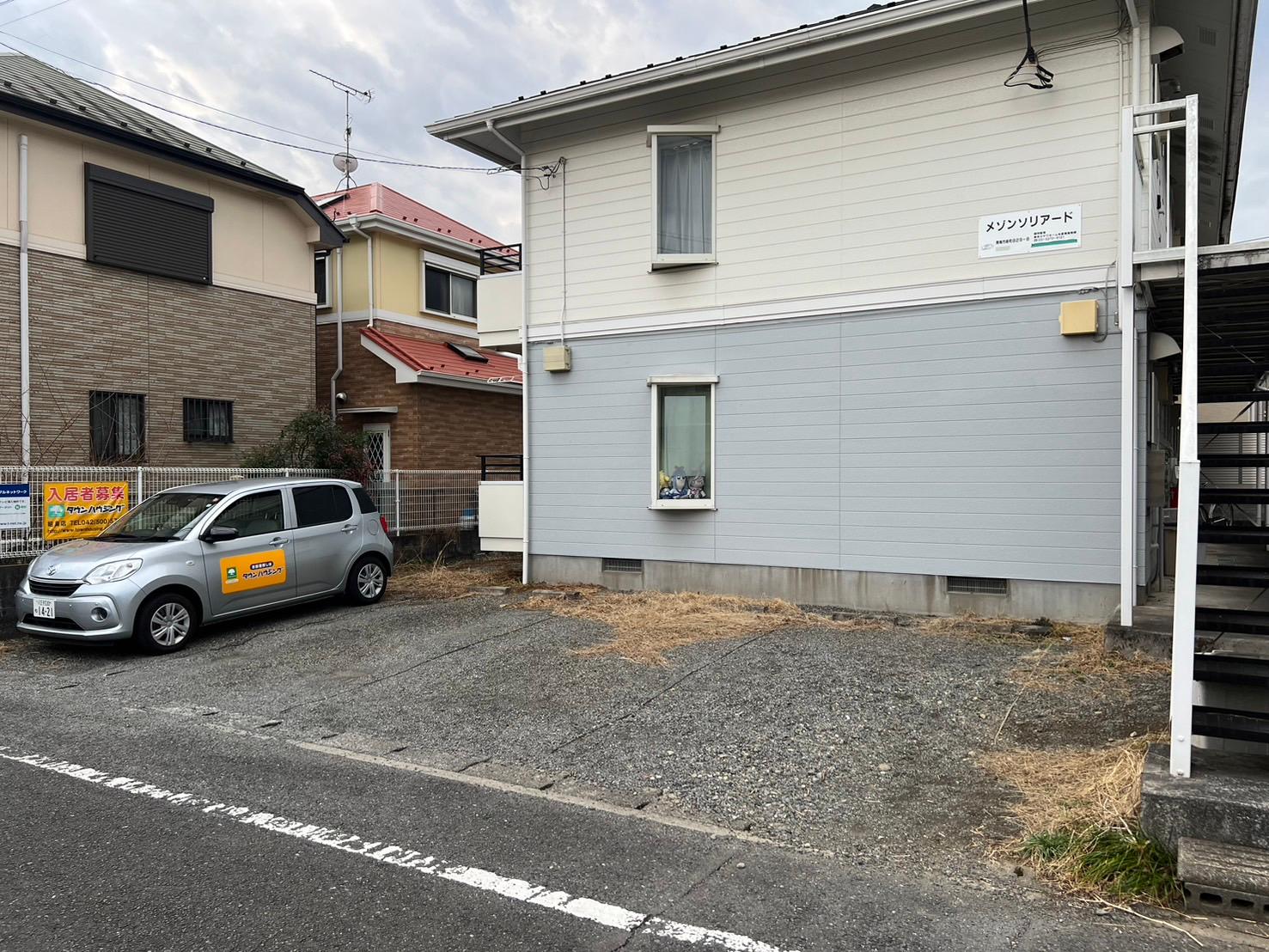 メゾンソリアード駐車場の外観・駐車場イメージ1枚目