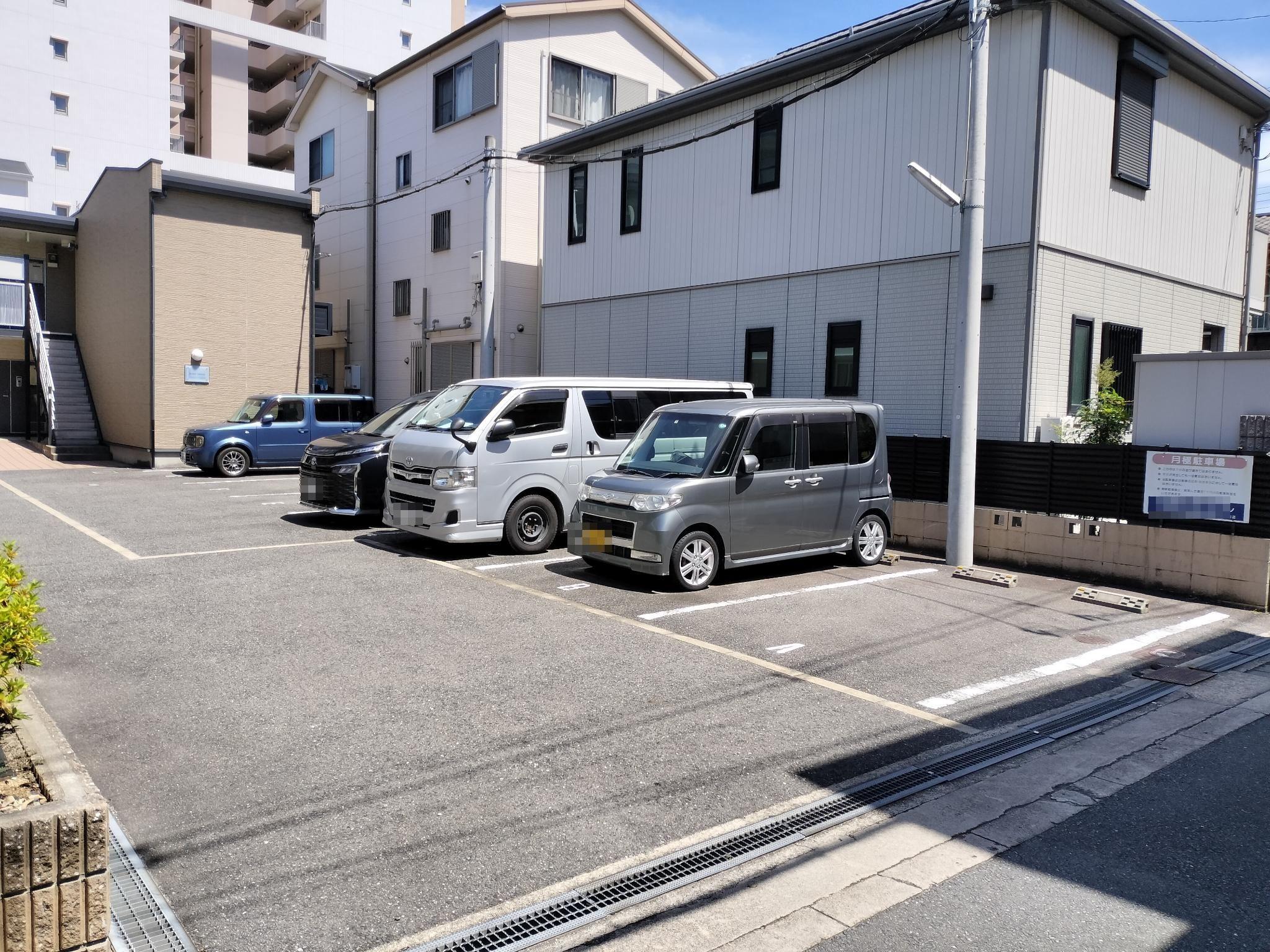 大鰹モータープールの外観・駐車場イメージ1枚目