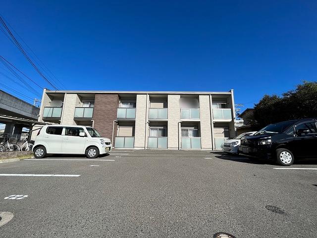 クレイノ式内(55777)の外観・駐車場イメージ1枚目