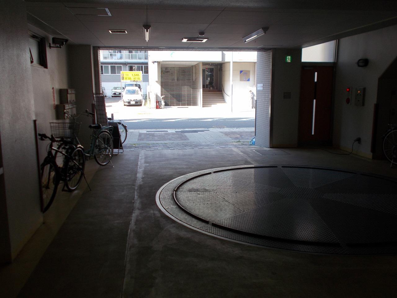 平本ビルの外観・駐車場イメージ3枚目