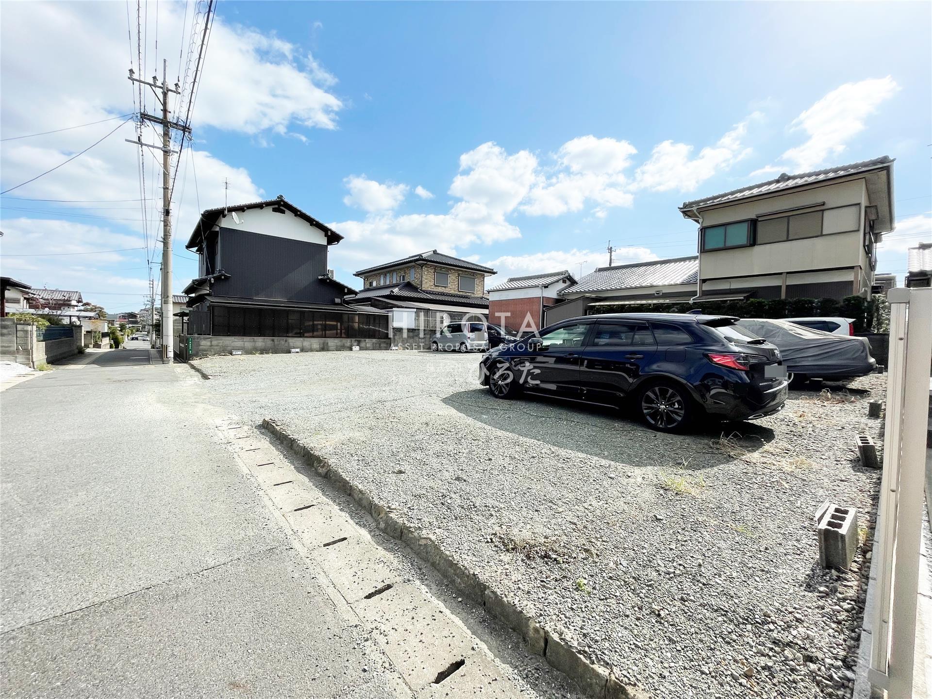 ジョイフル美吉野パーキングの外観・駐車場イメージ1枚目