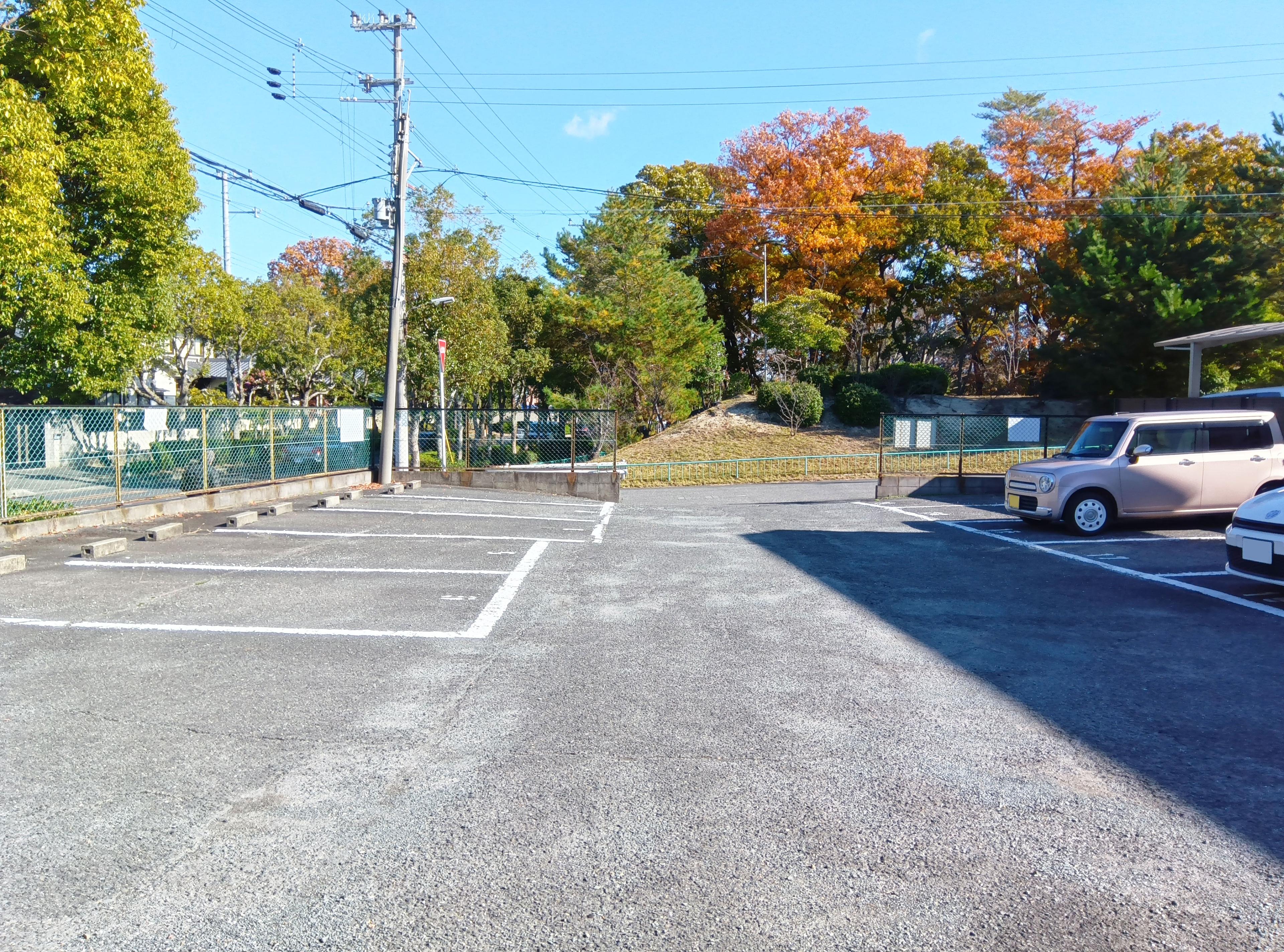 山上モータープールの外観・駐車場イメージ3枚目