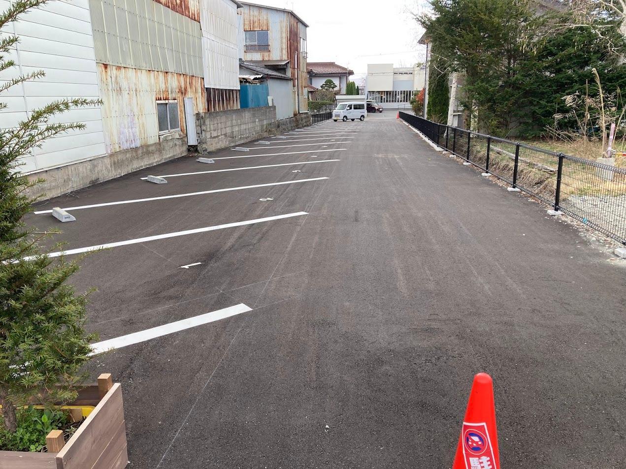 ネイティヴ軽井沢駐車場の外観・駐車場イメージ2枚目
