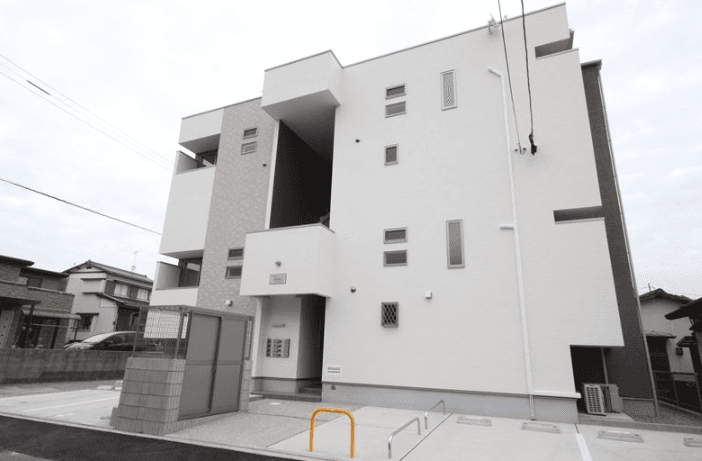 CB古賀アルベリの外観・駐車場イメージ1枚目