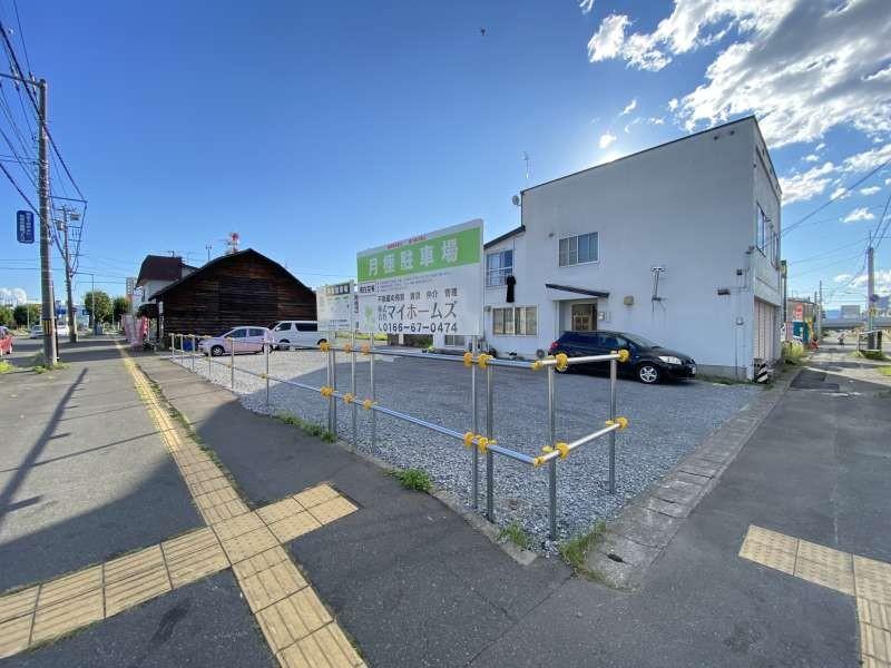 宮下通18丁目月極駐車場の外観・駐車場イメージ3枚目