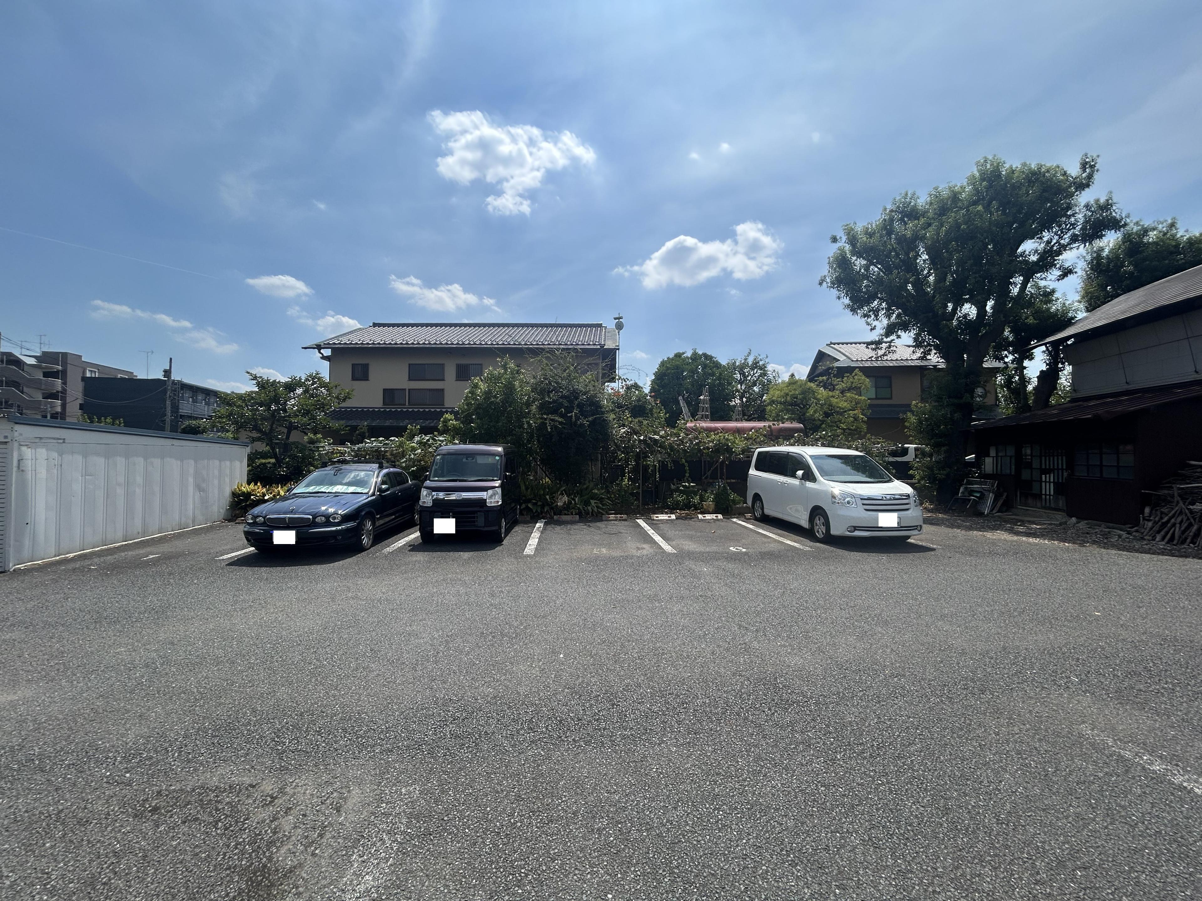 No.18駐車場の外観・駐車場イメージ2枚目