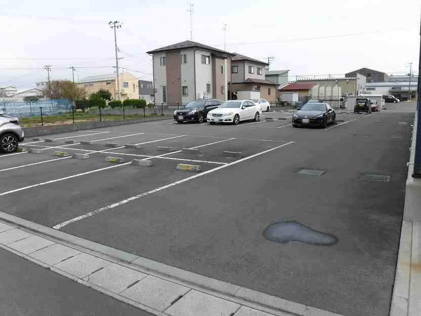 ヌーヴォグラン富久山(40692)の外観・駐車場イメージ1枚目