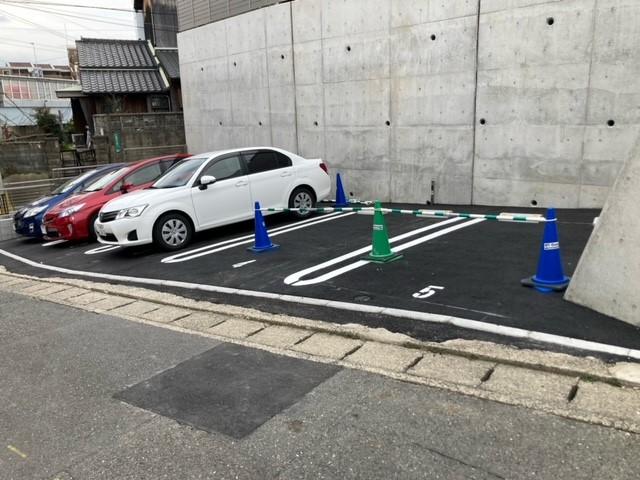 愛宕2丁目月極駐車場の外観・駐車場イメージ1枚目