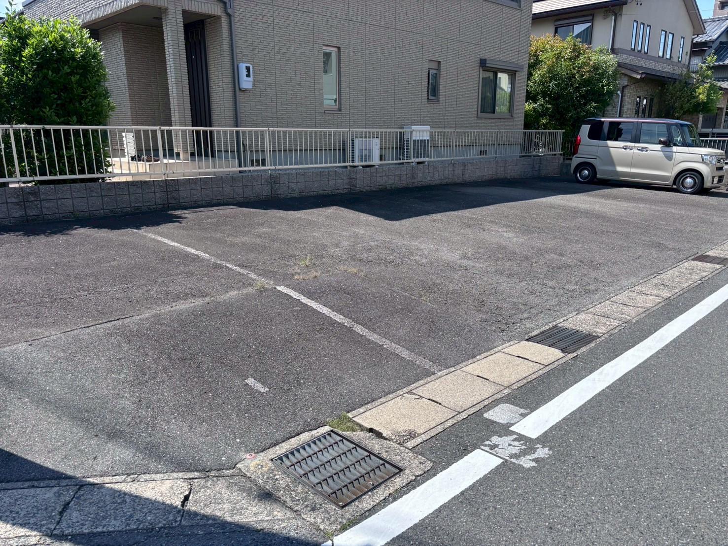 蟹江町本町十丁目駐車場の外観・駐車場イメージ3枚目