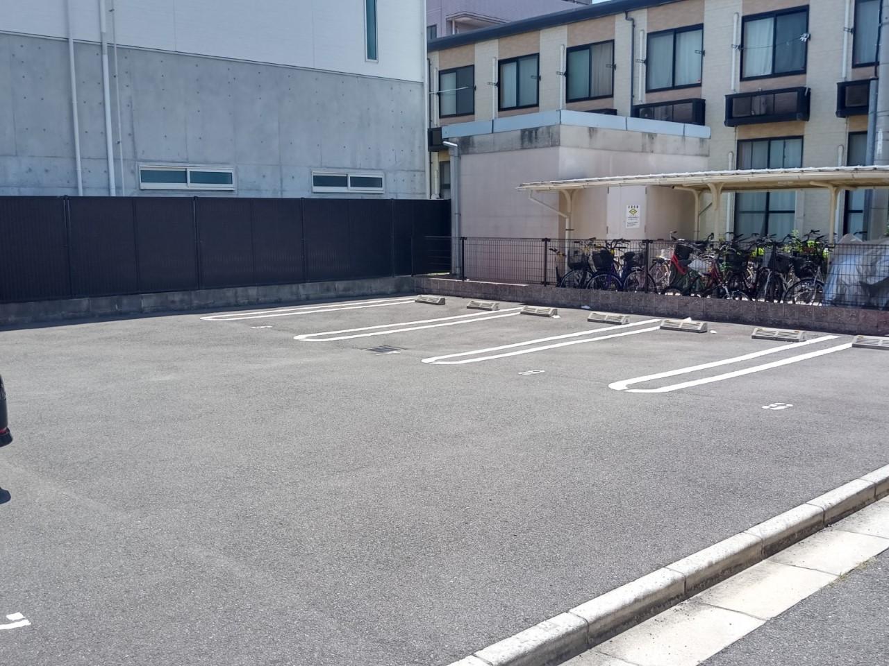 ユーアイ(26053)の外観・駐車場イメージ1枚目