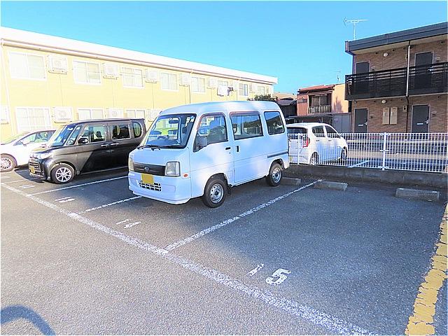 フロイデン(20066)の外観・駐車場イメージ2枚目