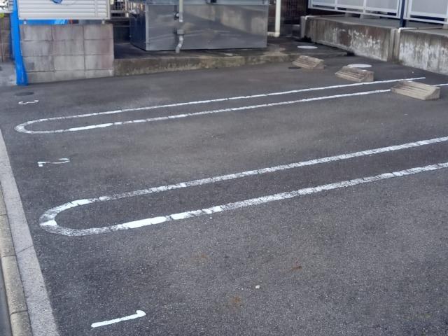 クレストール35(41496)の外観・駐車場イメージ1枚目