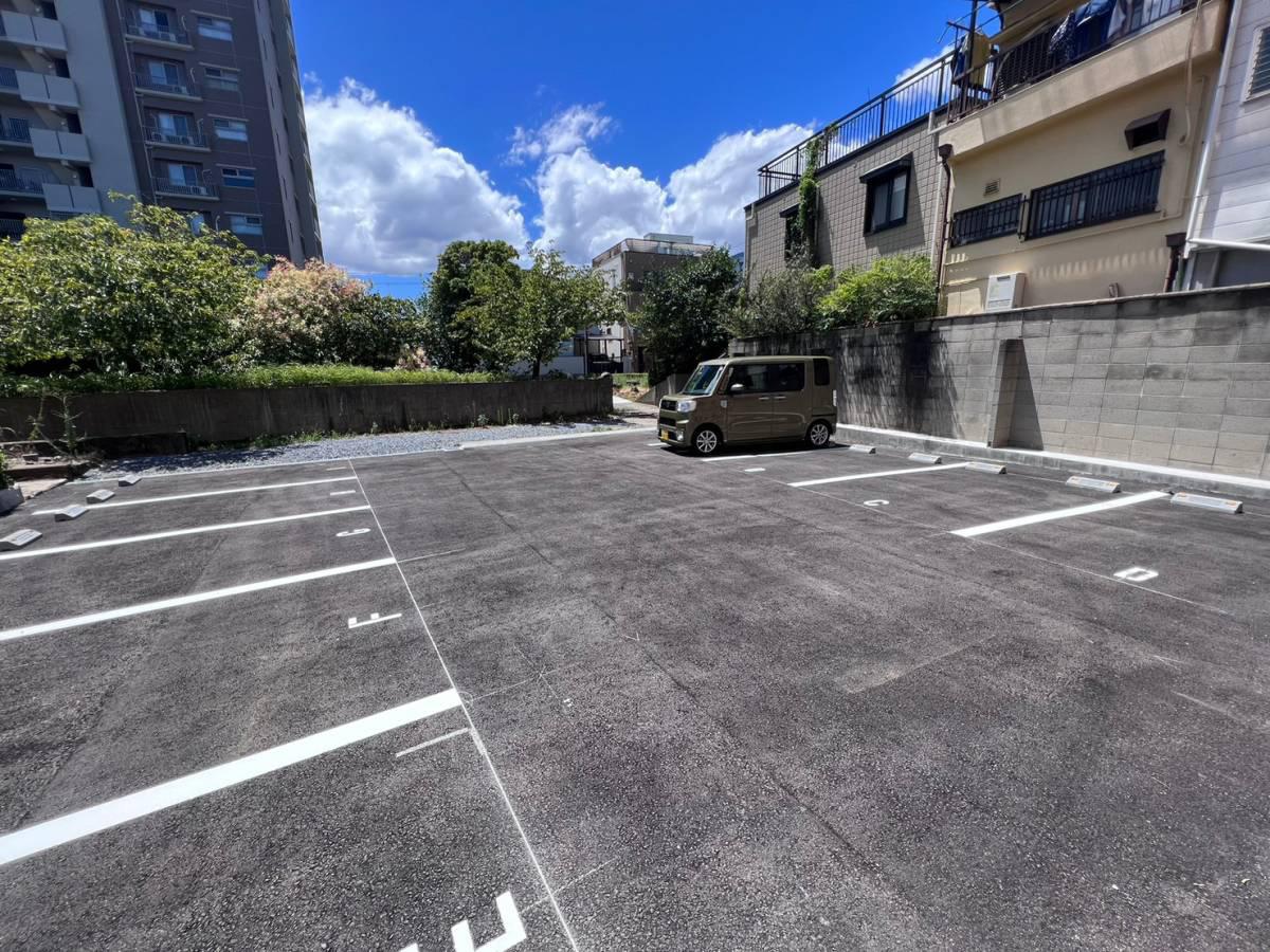 新喜多東駐車場の外観・駐車場イメージ2枚目