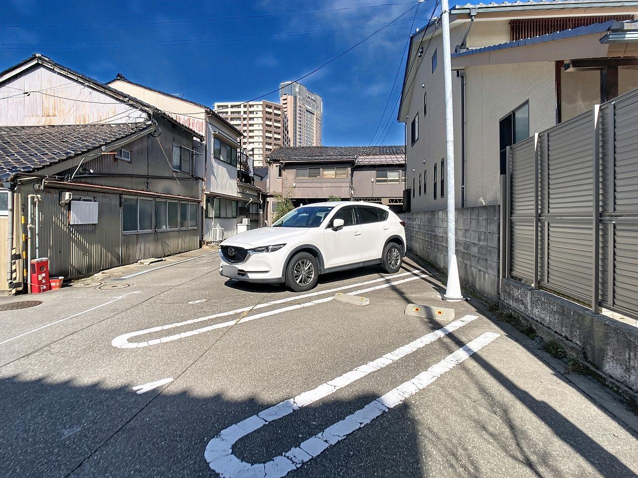 芳斉Yパーキングの外観・駐車場イメージ3枚目