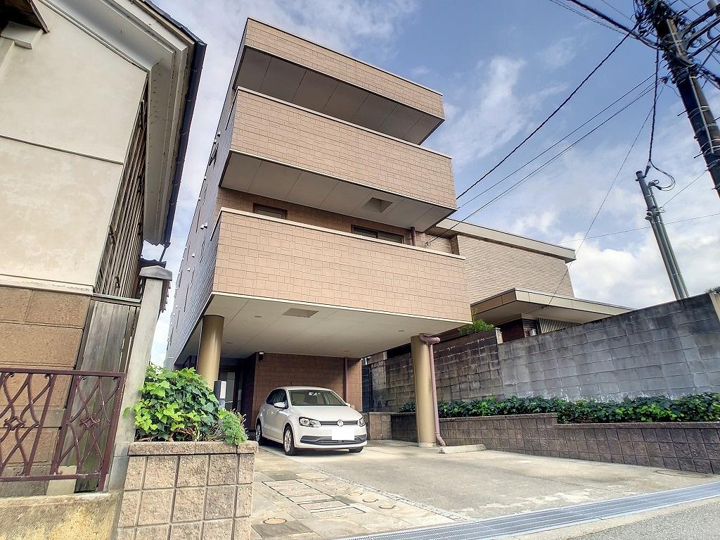 ポルト デュ ボヌール敷地内駐車場の外観・駐車場イメージ2枚目