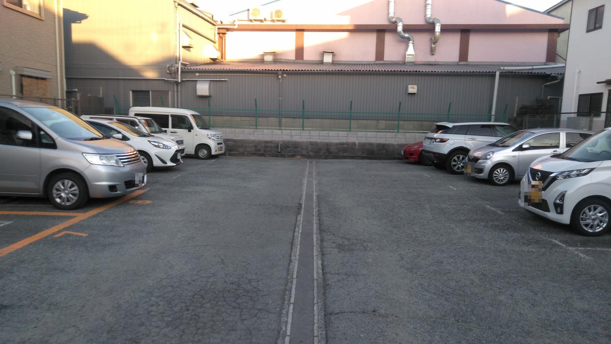 沢良宜西二丁目駐車場の外観・駐車場イメージ2枚目