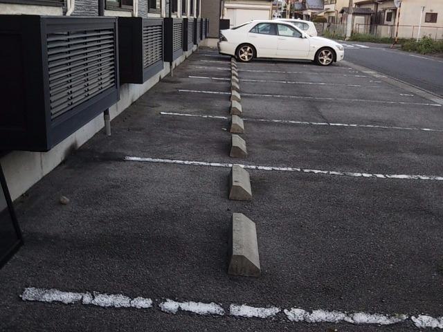 フリューリング(40497)の外観・駐車場イメージ1枚目