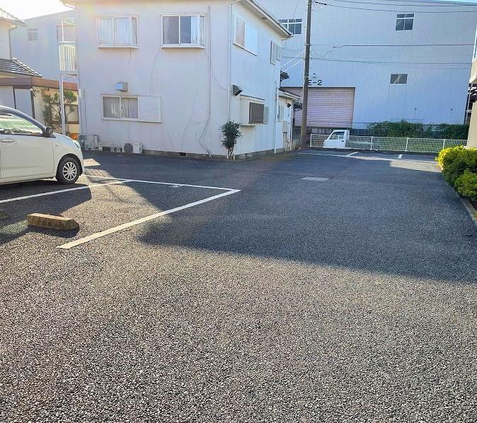 ティアラ(23146)の外観・駐車場イメージ1枚目