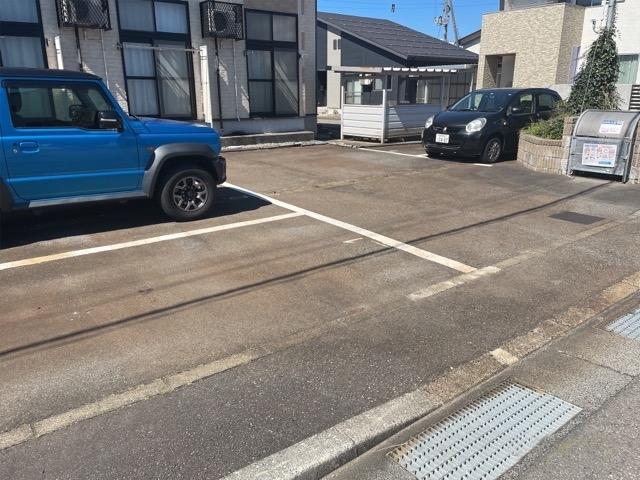 JAMⅡ(30641)の外観・駐車場イメージ1枚目