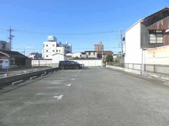 ワイズ・音羽 第5駐車場の外観・駐車場イメージ3枚目