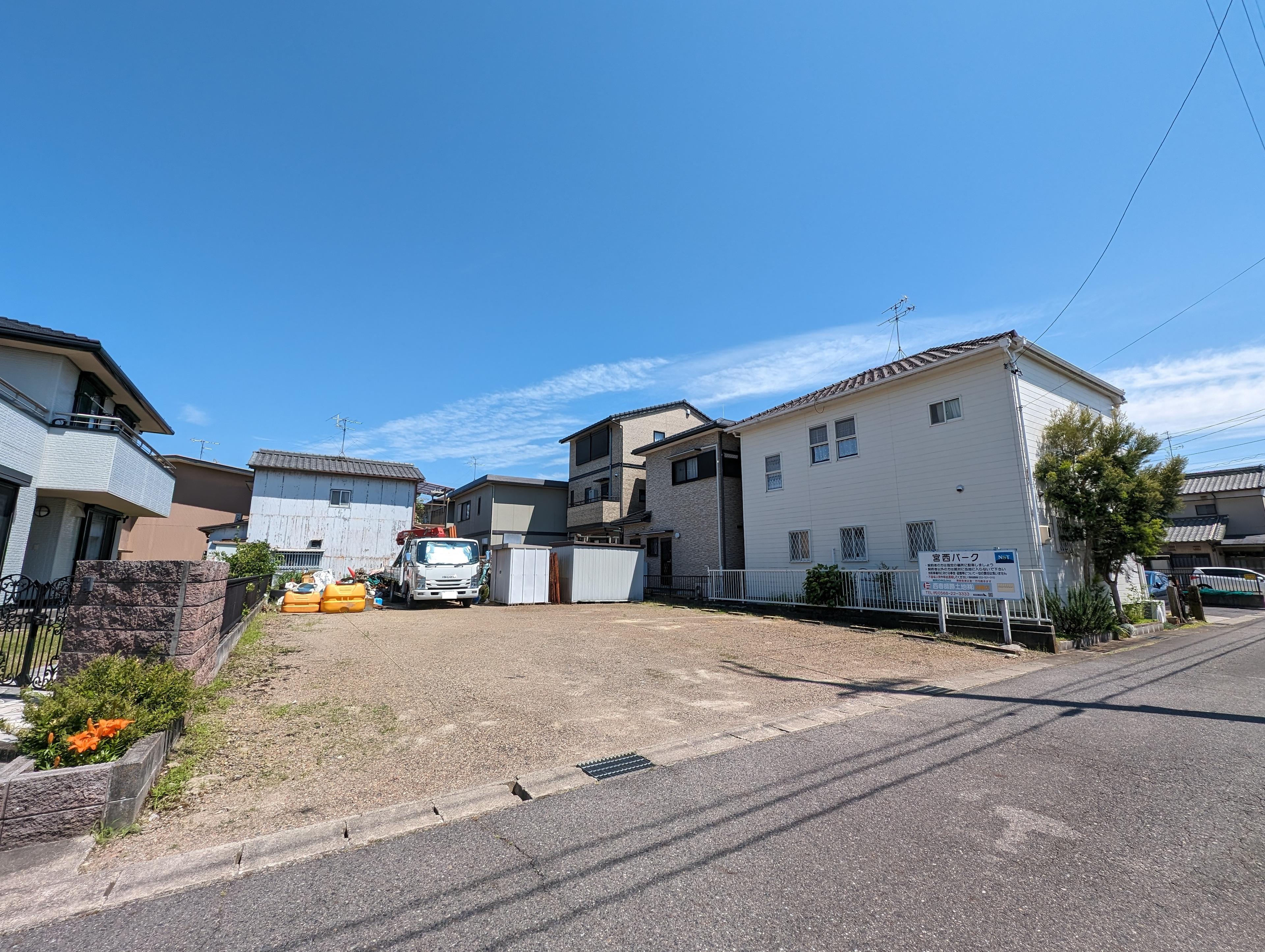 宮西パークの外観・駐車場イメージ1枚目