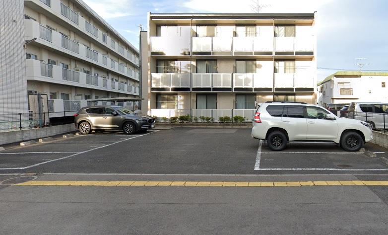 カヴェルナ(27284)の外観・駐車場イメージ2枚目