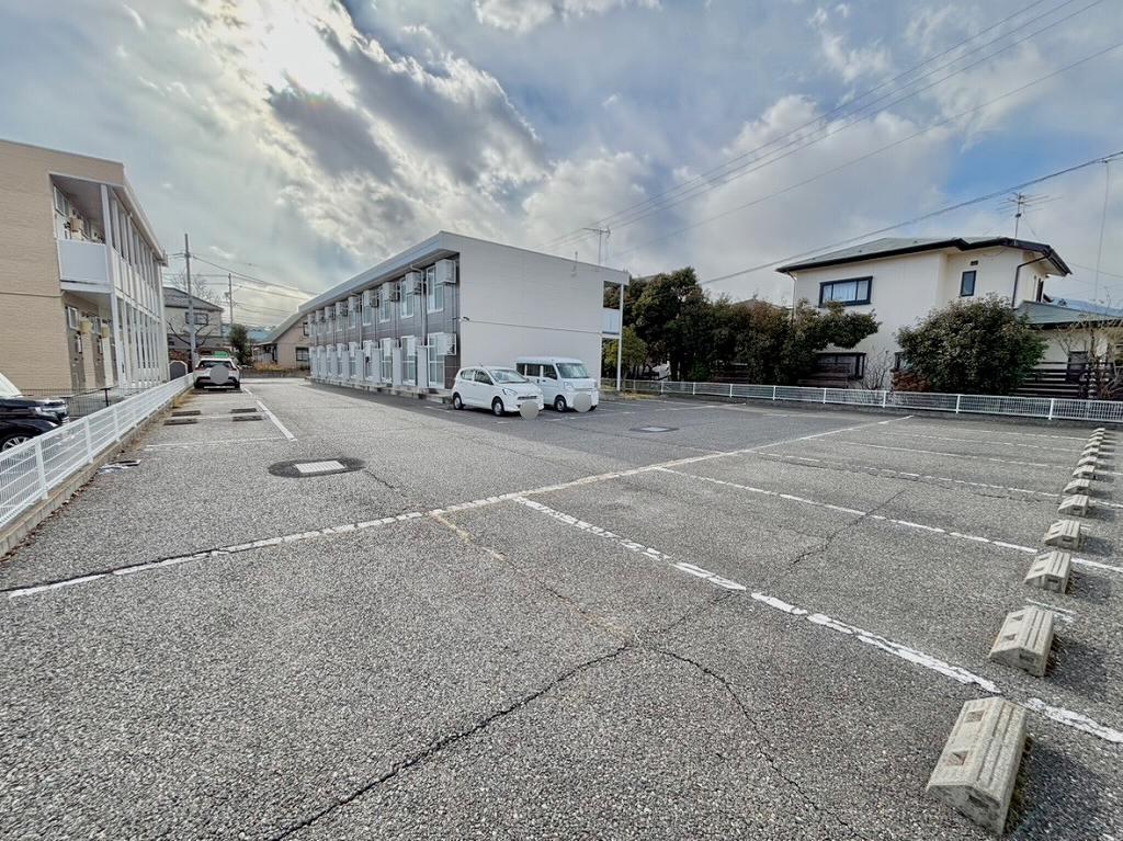 愛(17837)の外観・駐車場イメージ1枚目