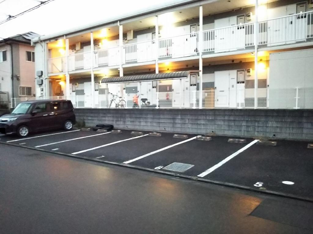 グリューン守谷(24033)の外観・駐車場イメージ1枚目