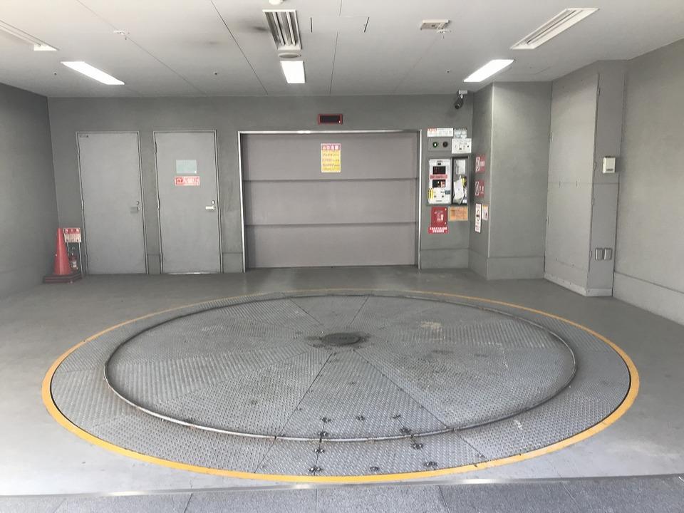 四谷メディカルビルの外観・駐車場イメージ1枚目