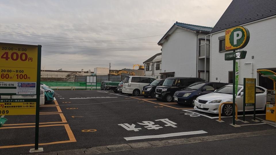 市川塩焼5丁目の外観・駐車場イメージ1枚目