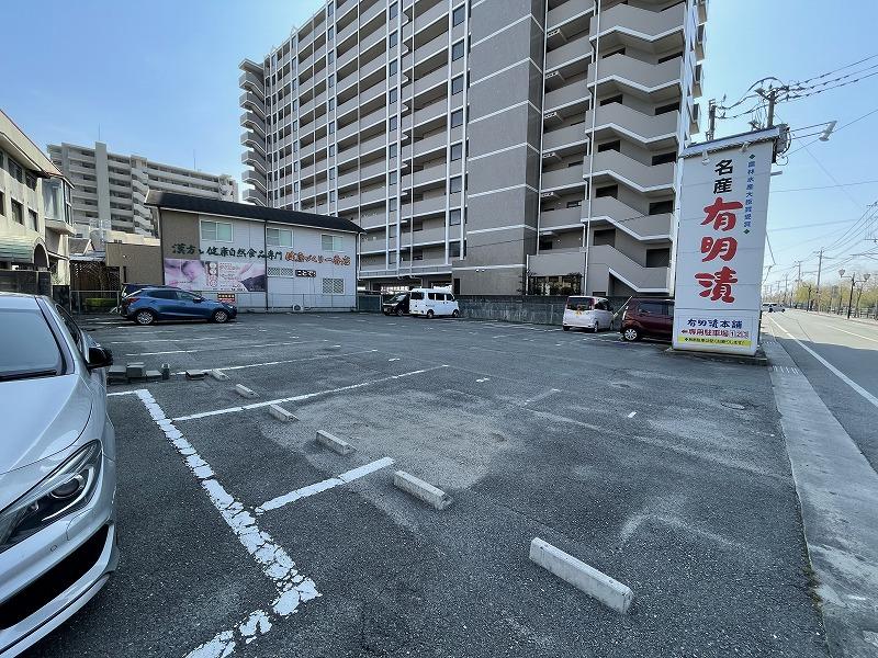 リバーサイドパーキングの外観・駐車場イメージ1枚目