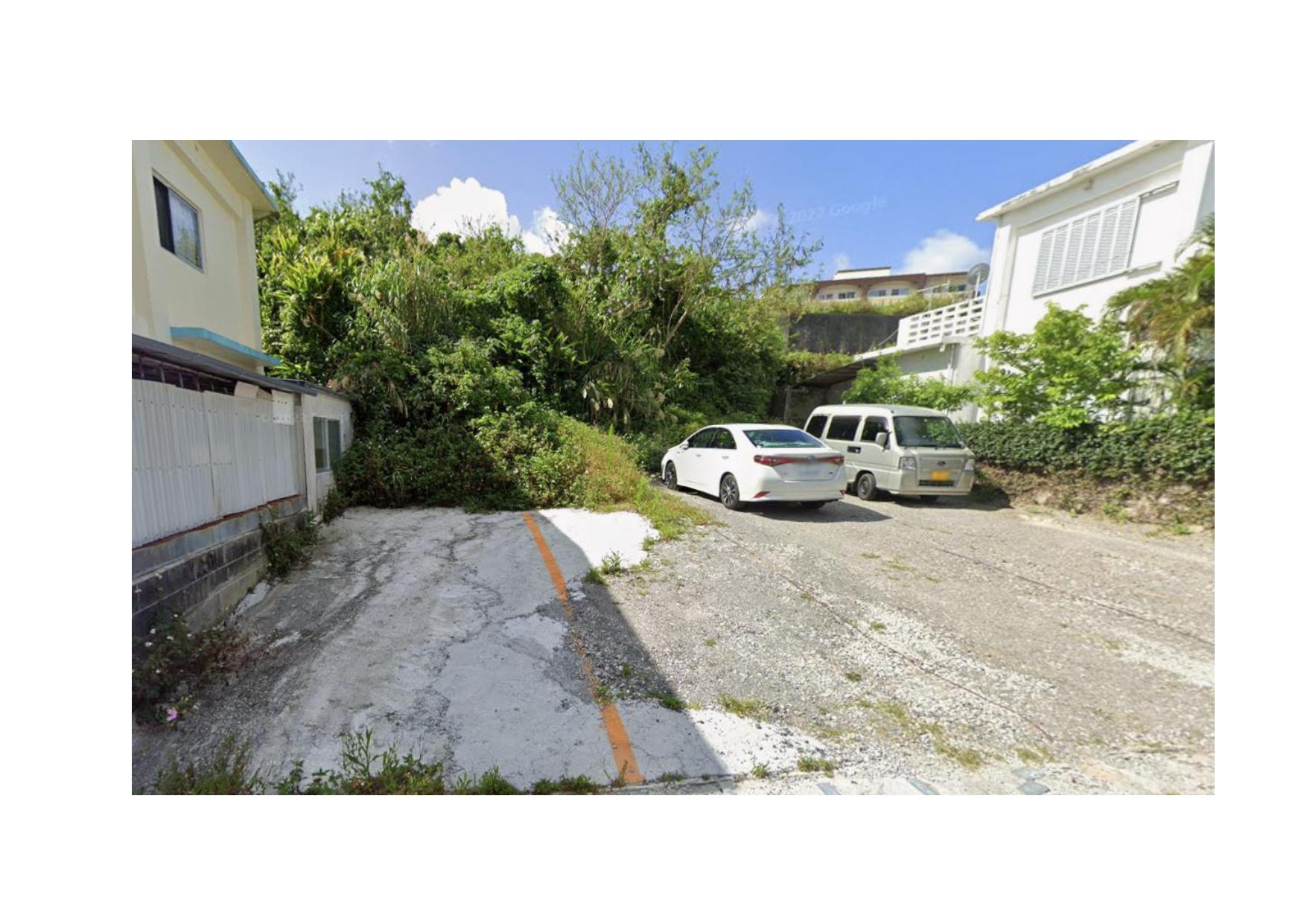 嘉数第二パーキング(左)の外観・駐車場イメージ1枚目